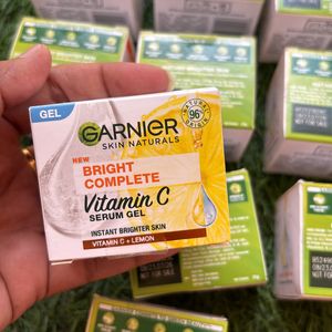 Garnier Vitamin C Serum Gel