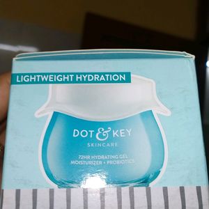 Dot & Key 72 Hr Hydrating Gel moisturizer