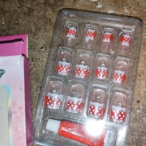 12 Pcs Fake Nails With Glue Tube (Unused)