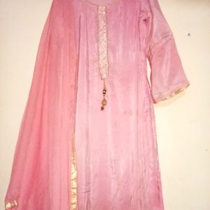 Pretty 🦋 Pink Kurta With Dupatta