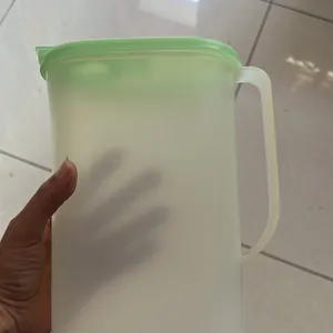 Tupperware jug