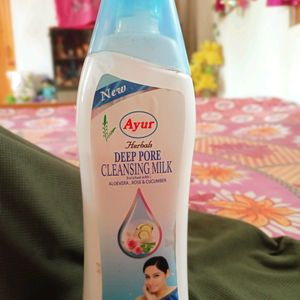 Ayur Deep Pore Clensing Milk