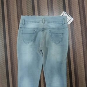 W-38 Size-30 Slim Fit Women Denim Capri