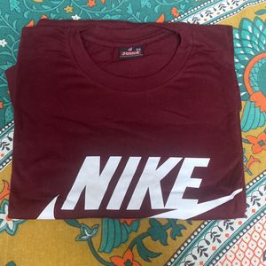 Nike Tshirt Large