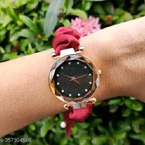 ₹30/- Off Fancy Women Wrist Watch