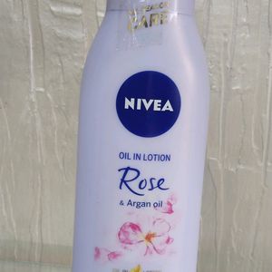 🆕 NIVEA OIL IN LOTION Rose & Argan Oil 400ML For Dry Skin