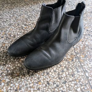 Redtape Chelsea Real Leather Boots/Shoes