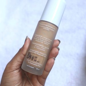 Mamaearth Glow Serum Foundation