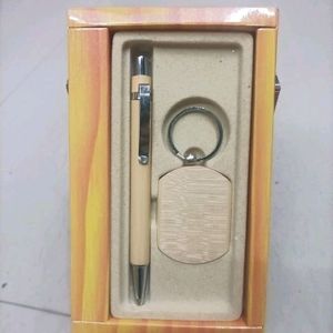 stylish gift item  box pen and keyring  Limited stock