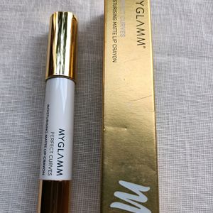 Myglamm Perfect Curves Lipstick- Debutante