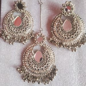 Beautiful Earrings With Bindiya