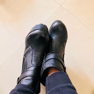 Black Boots