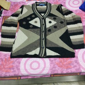 Women Woolen Jacket (Cardigan) Like New
