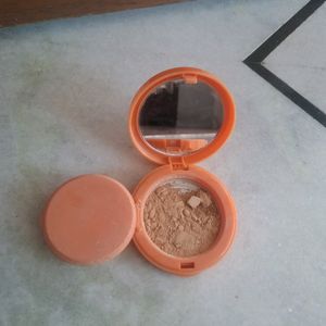 Derma co Sunscreen Compact