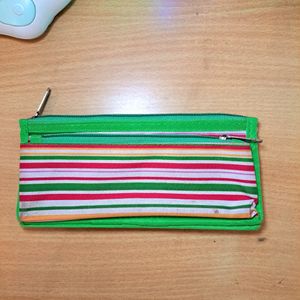 Multicolored Triple Zipper Pouch 💚