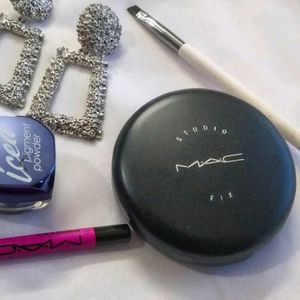 M.A.C Compact Powder