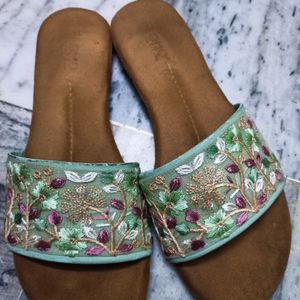 Embroidered Sandal/Flipflop