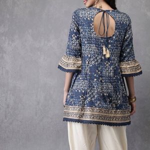 Shining Kurta With Dhoti Set For Traditional