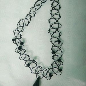 Black Stretchable Choker Neckpiece