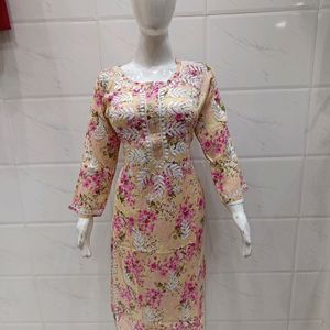 Lakhnavi Kurti