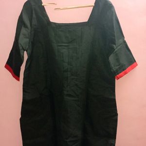 Black Square Necked Top