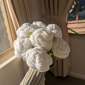 Set Of 6 Crochet White Rose 🌹🤍 With Freebie 🎁