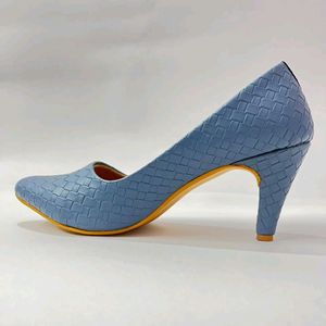 Blue Textured Heel