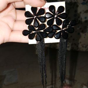 9 PAIR OF EARRINGS 🌟🎉 With FREE GIFT