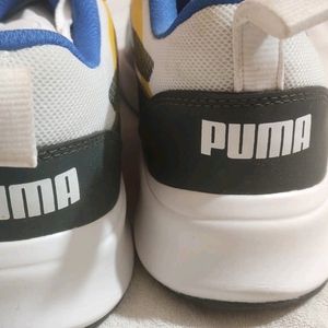 NEW TAG PUMA MULTI SEX SNEAKERS