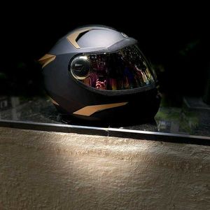 Aerodynamic Gold Helmet With Free Extra Visor