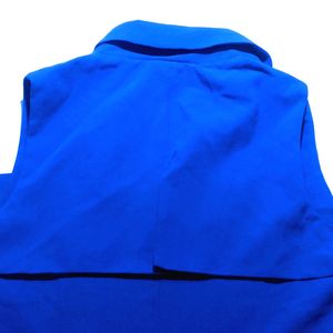 MADAME Blue Sleeveless Overcoat