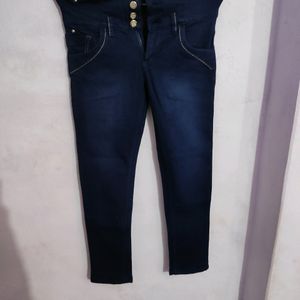 5 Button Jeans