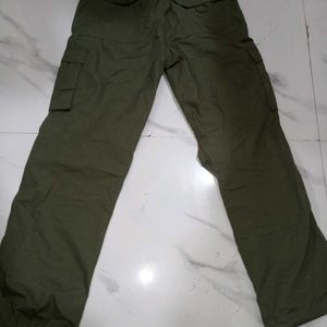 Unworn Luxury Olive Green Cargo Pants