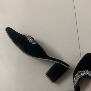 Black Sandals For Women