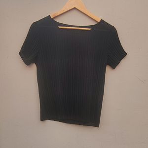 Texture Pleated Detail Crop Top