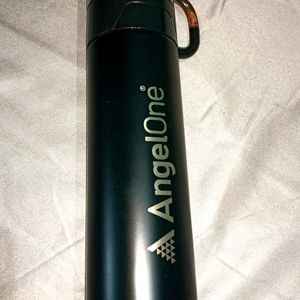 Bottle/ insulated water bottle