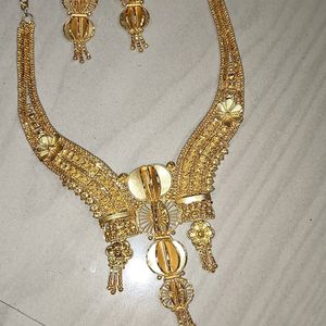 Beautiful Golden Jewellery Set 😍😍