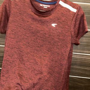 Active wear t- shirt