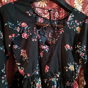 GOWN DRESS👗BLACK COLOR FLORAL PRINT