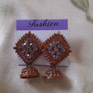 VINTAGE LAVENDER EARRINGS