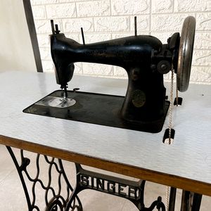 Singer Foot Operated Sewing Machine With Stand Table And Machine Cover [BEST BRAND/BEST QUALITY]