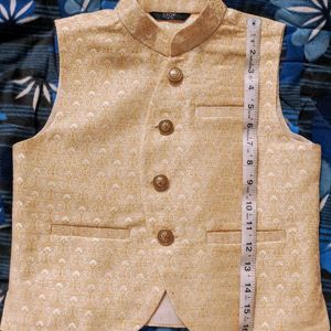 Like New Creamy Waistcoat For Boys Aged 7-8 Yrs