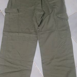 Creeks Cargo Pant Size M