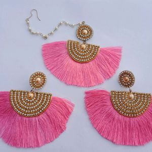 silk thread heavy earrings with maang tika