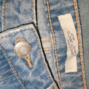 Branded Ankle Length Jean