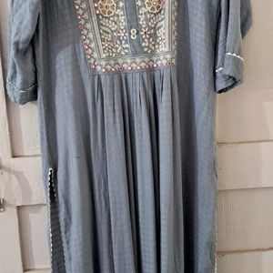 Women Beautiful Kurta