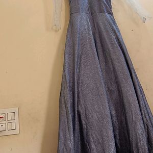 Very Beautiful And Heavy Gown Dress Party Wear