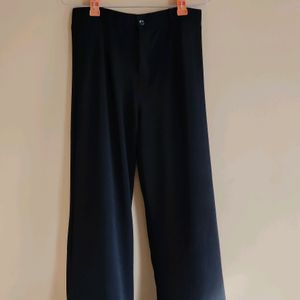 ••Trendy Women Trousers