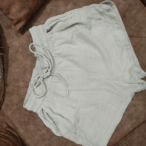 H&M Beige Shorts