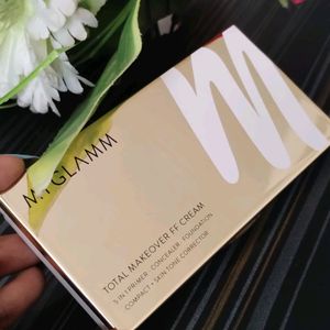 Myglamm Total Makeover FF Cream Foundation Palette - Honey